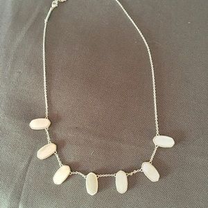 Beautiful Kendra Scott Meadow necklace (silver)